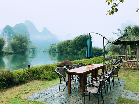 Patio de Yangshuo Moutain Retreat Hotel