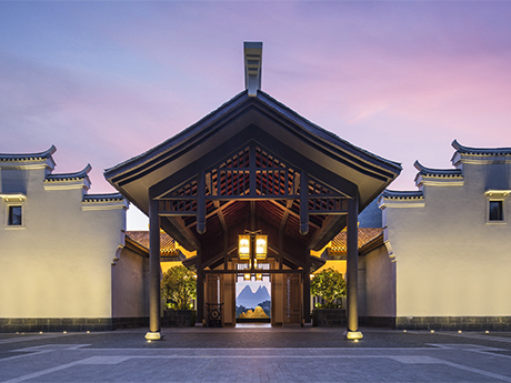 Puerta del hotel