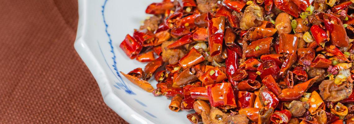 Pollo picante y caliente