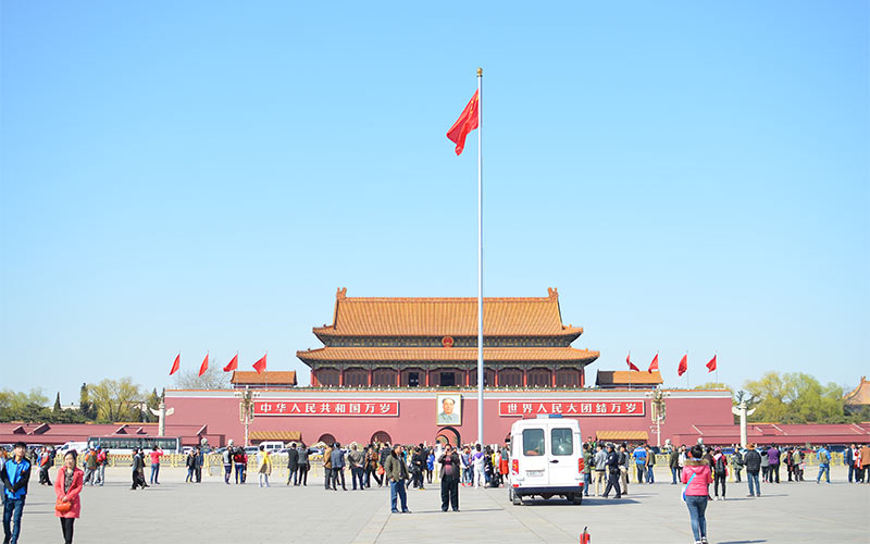 Bandera China en Plaza de Tiananmen