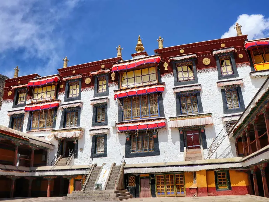 Monasterio de Drepung