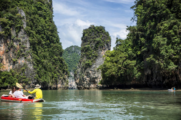 Bangkok - Kanchanaburi - Chiang Mai - Phuket