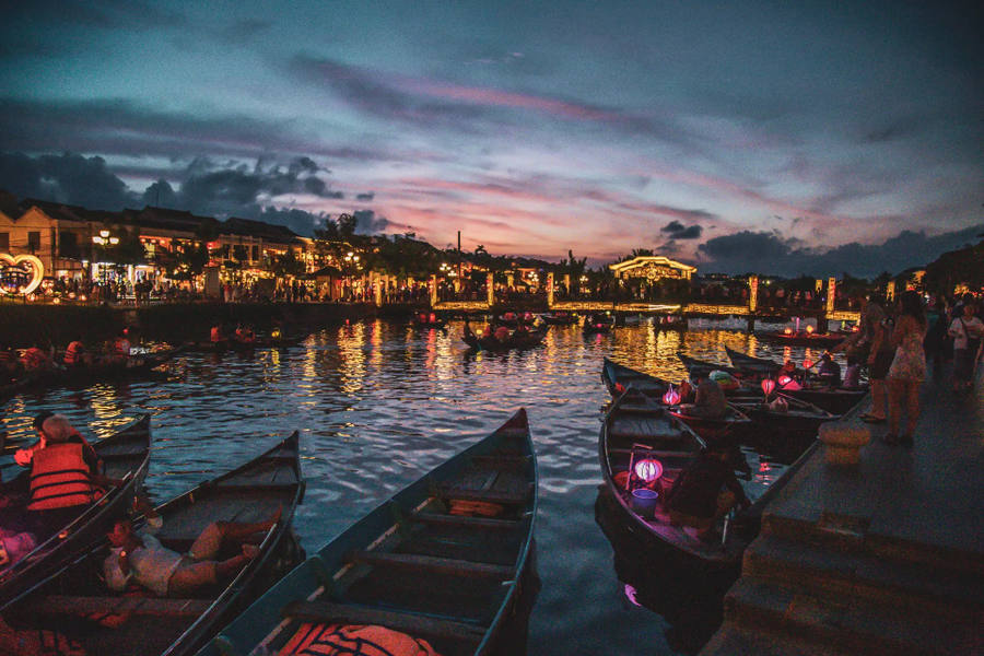 Ciudad de Linterna Hoi An de la noche